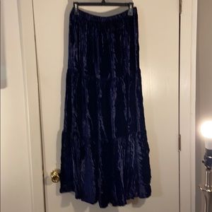 Ropa Sz M crinkled velvet ankle length skirt